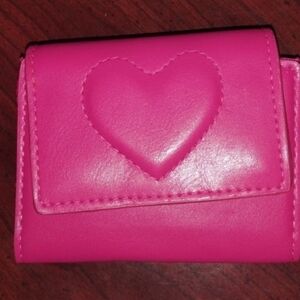Claire's Vibrant Pink Heart Wallet